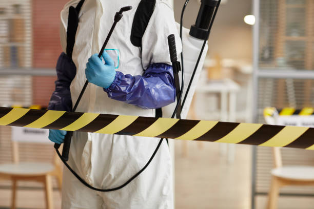 Professional Biohazard technician working in Brookfield, IL